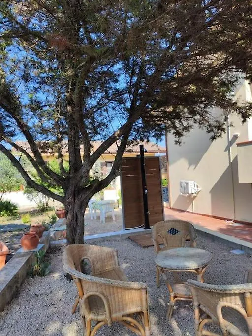 Alma Ruia Apartments Stintino